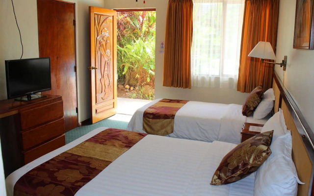 Soluxe El Sesteo Hotel