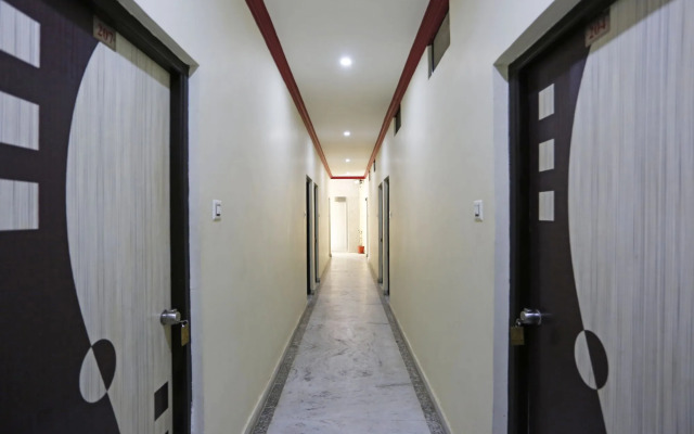 OYO Rooms 091 Hadi Rani Circle