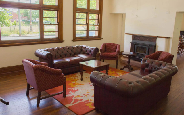 Gardners Inn Hotel