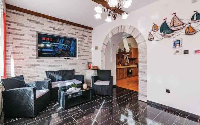 Amazing Home in Zadar With Sauna, Wifi and Outdoor Swimming Pool