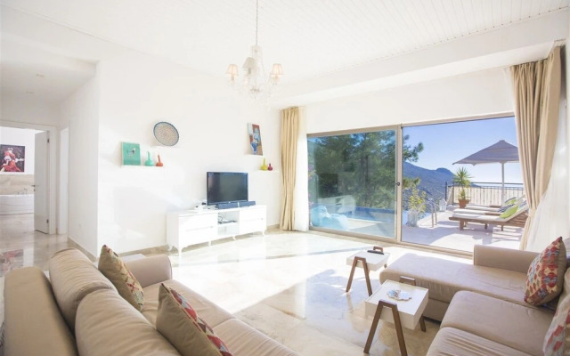 Villa Islamlar House by Akdenizvillam