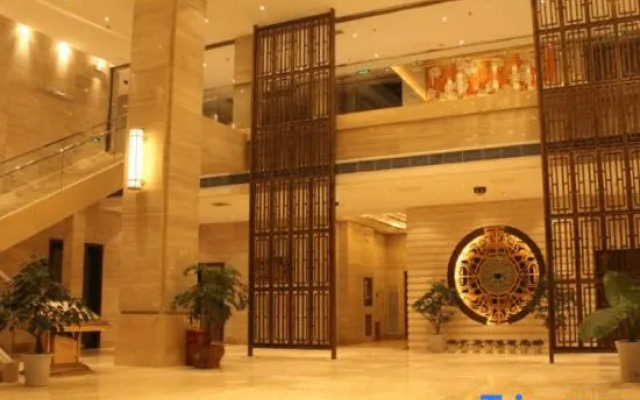 Yicheng Lanbowan Hotspring Holiday Hotel