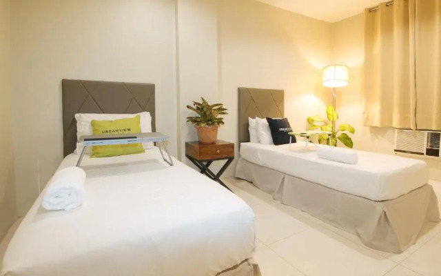 UrbanView @ Lacson Street Bacolod City by RedDoorz