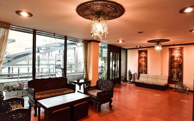 SK Boutique Maha Nakhon