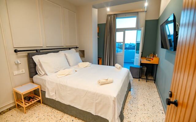 Belle Athenes - Luxury Rooms at Monastiraki Railway Station