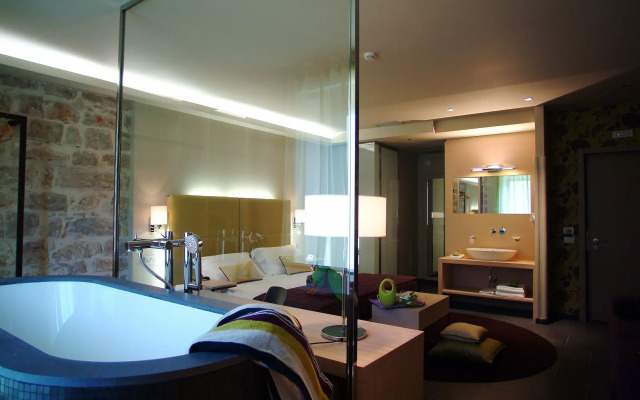 Hotel El Homs Palace