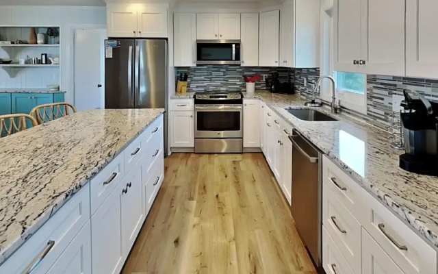 Polly's Place by Topsail Realty
