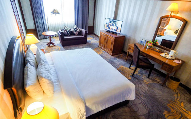 Twin Lotus Hotel