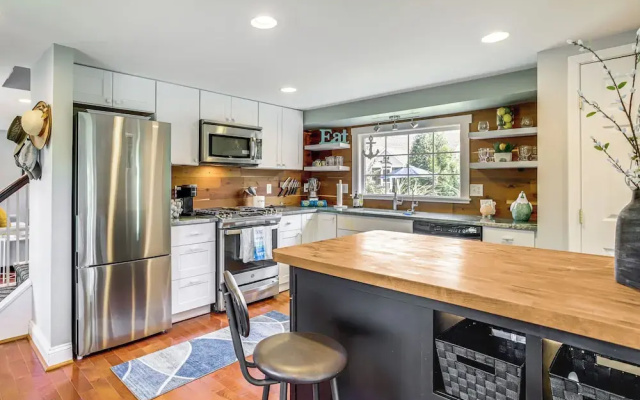 Tilghman Island Retreat By Knapps Narrows!