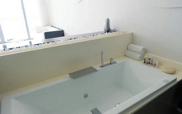 Baystone Boutique Hotel & Spa