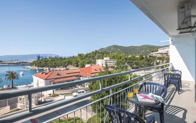Beautiful Home in Ploce With Wifi and 2 Bedrooms