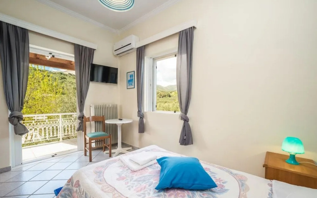 Zante 5 bedroom Villa with private pool and basketball court