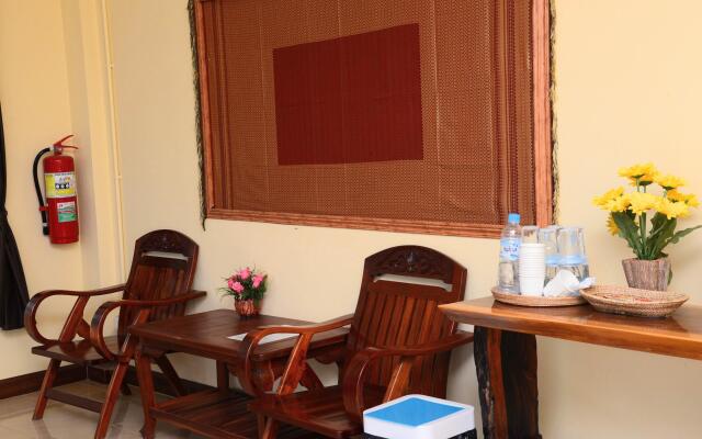 Baan Taklom Chomtalay