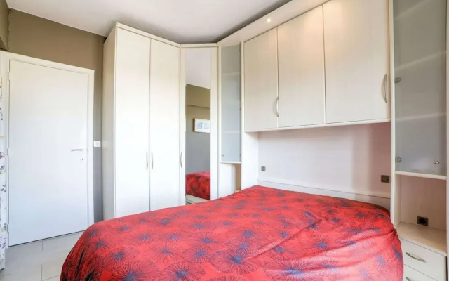 Simplistic Apartment in Blankenberghe near Belgium Pier