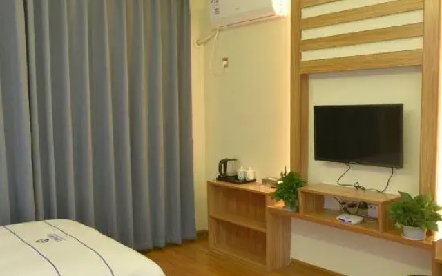 Huanying Dongjiang Hotel