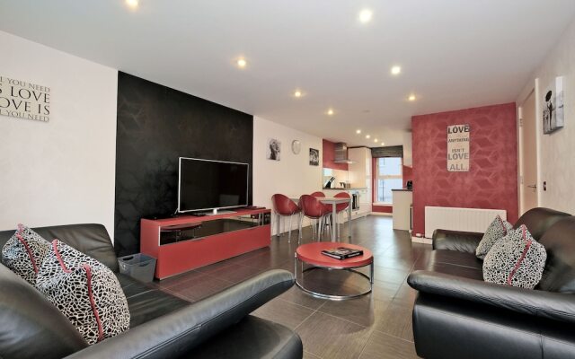 Trendy Home in Aberdeen