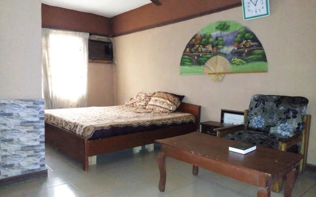 Tobis Hotel & Gardens