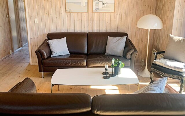 6 Person Holiday Home in Hjorring