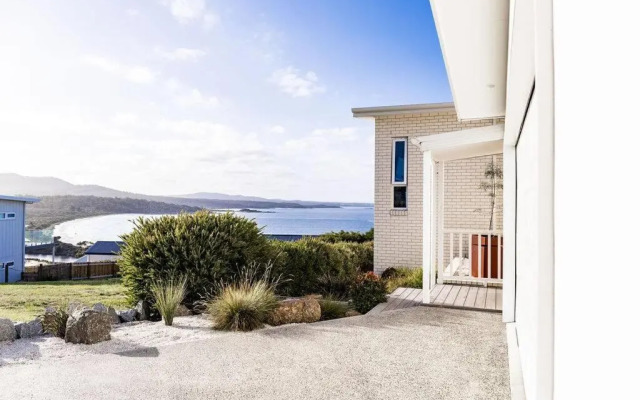 Nautilus Bay of Fires