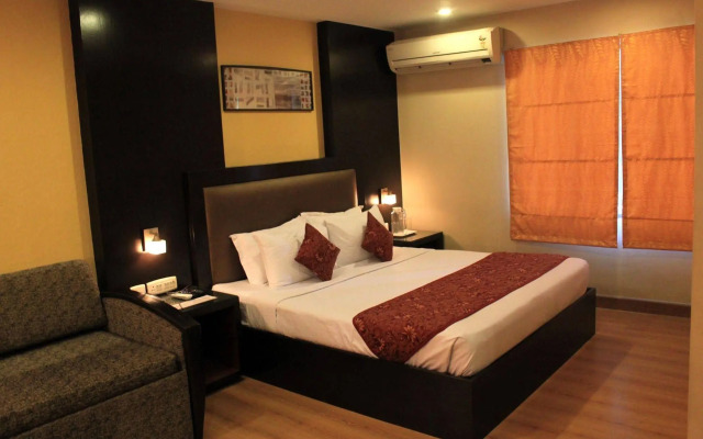 FabHotel Santhome Inn