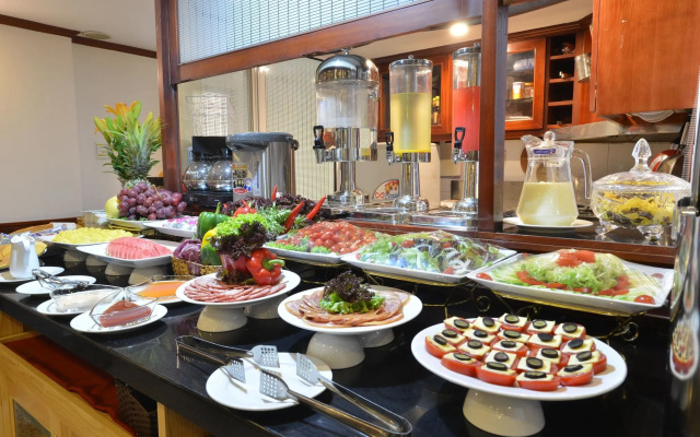 Blue Ha Noi Inn Legend Hotel