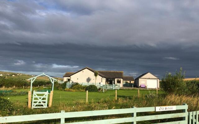 Old School - Exclusive 5 Room private suite