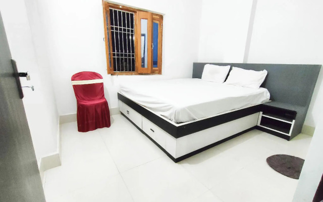 Spot On 87675 Hotel Meera Dham