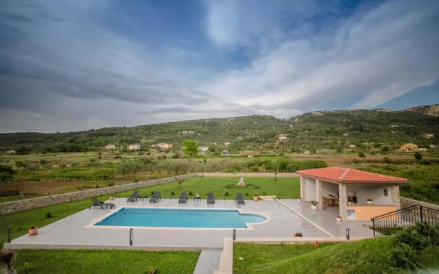 Apartments Dionis
