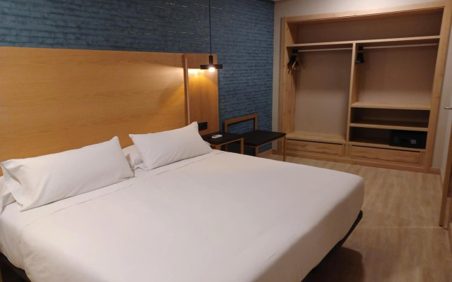Hotel Zentral Mayoral