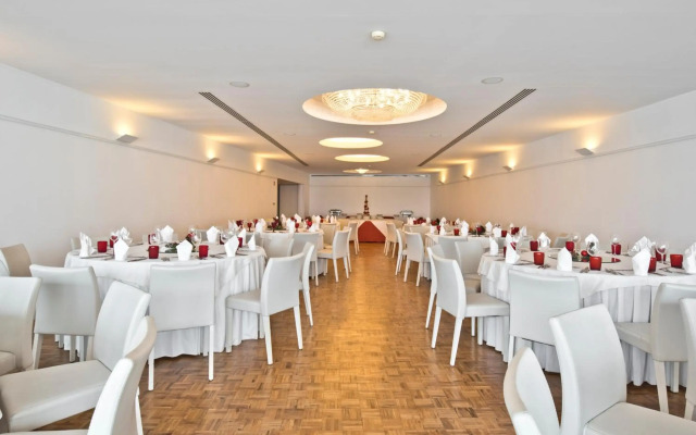Golden Tulip Porto Gaia Hotel & Spa