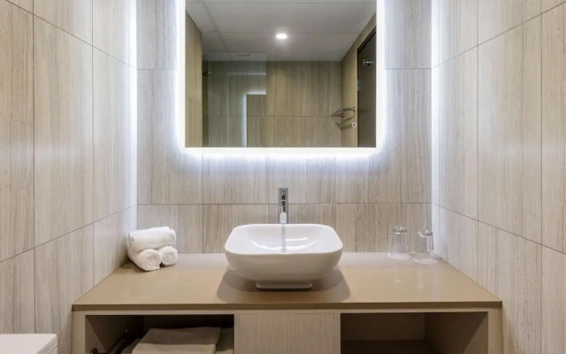 Carlton Crest Sydney