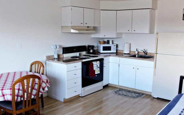 The Coastal Inn and Suites