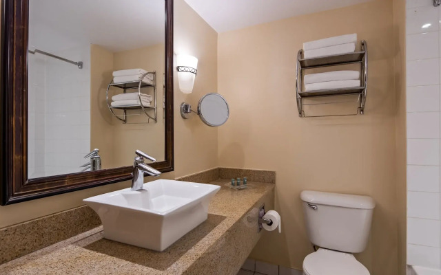 Radisson Hotel Montreal Airport