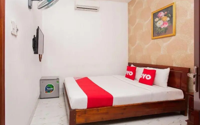 OYO 783 Rose Hotel