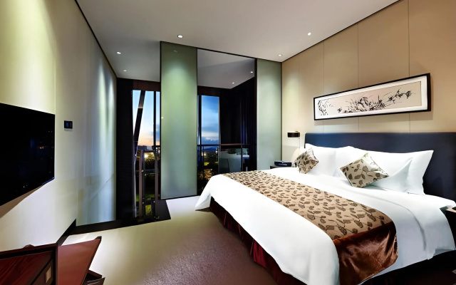 Shenzhen Castle Golf Resort – Guest Rooms – Shenzhen