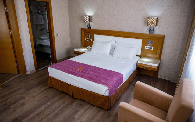Selcuk Hotel Sems-i Tebrizi