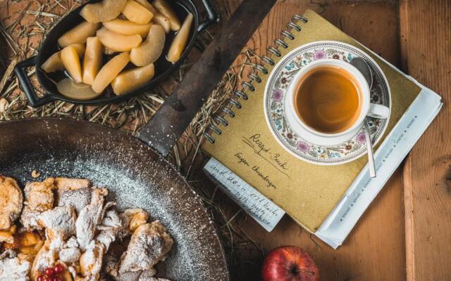 Boutique Hotel Und Chalets Bergwiesenglück