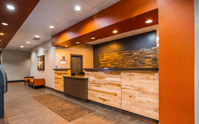 Best Western Golden Lion Hotel
