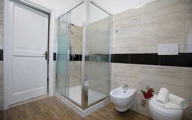 Villa Alberti 900m From Garda Lake