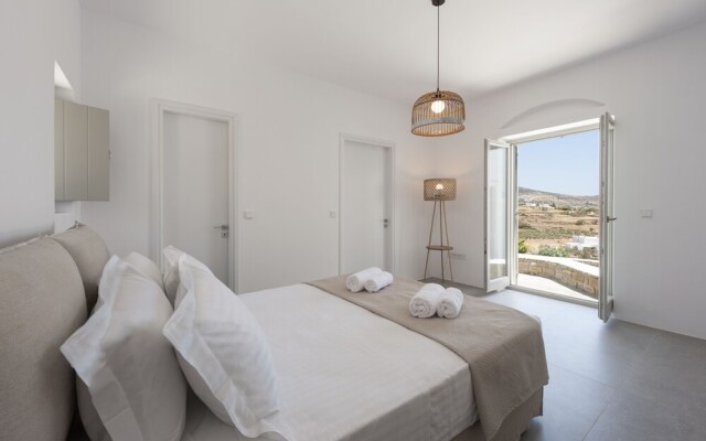 Niriides Luxury Villas