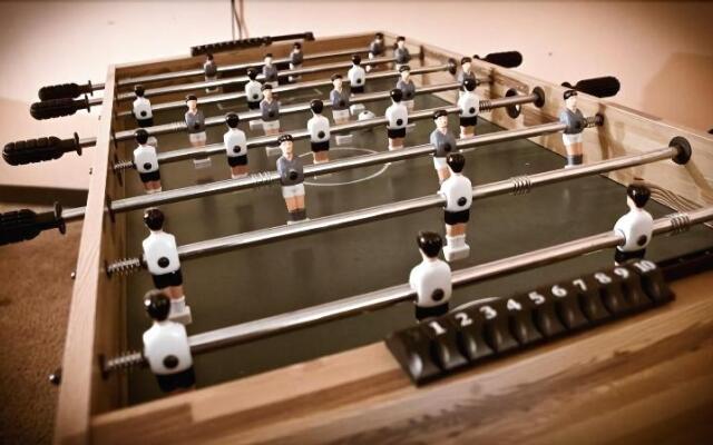 Red Carpet Inn & FantaSuite Hotel