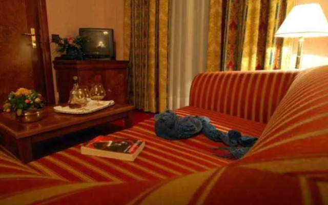 Hotel President