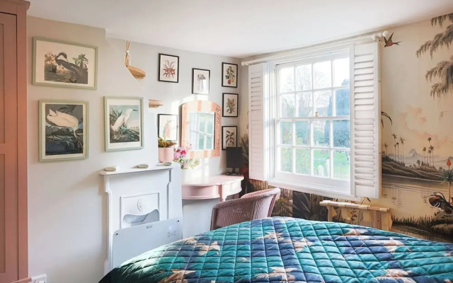 Artists Hideaway in Cowfold