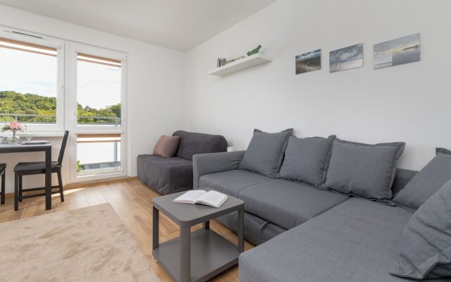 Studio With Sea View Gdynia by Renters