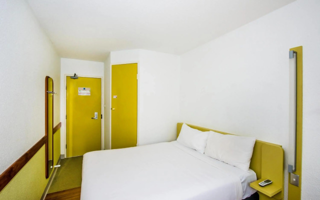 Ibis Budget St Peters
