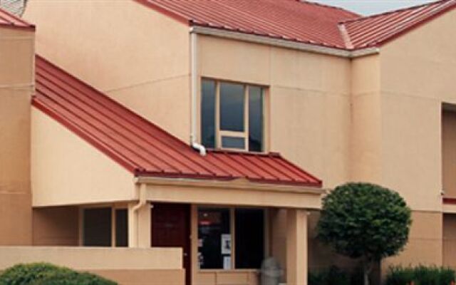 Americas Best Value Inn - Williamsburg/Lightfoot Area