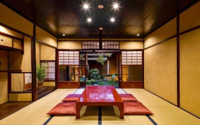 Campton Nishijin Vacation Rental