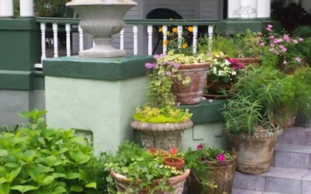 McFarlin House B&B