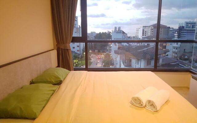 A Luxury 2 Bedrooms The Base Downtown