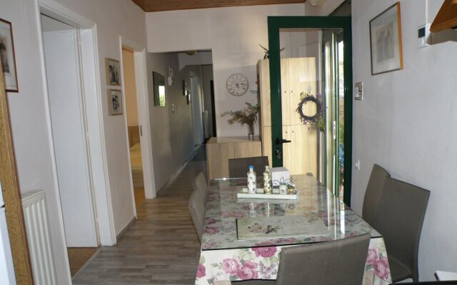 Sonias House 2-Bed rooms House in Heraklion